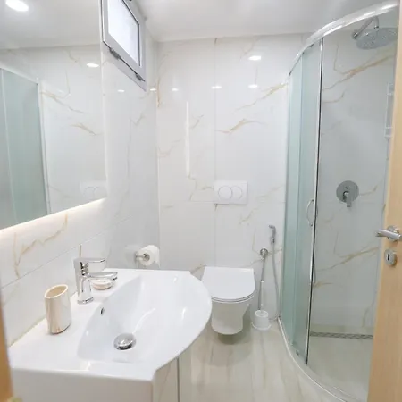 Vraxlida Living Apartman Himara