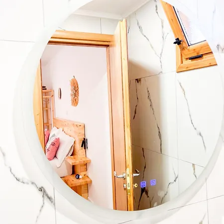 Vraxlida Living Apartman *