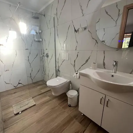 Apartman Vraxlida Living