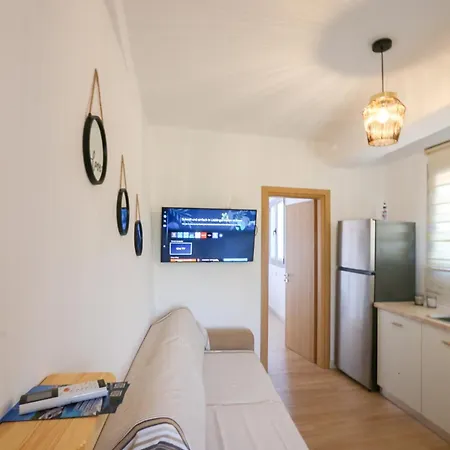 Vraxlida Living